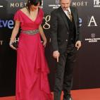 5c8add79360000c81a6c3461