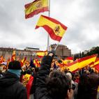 5c8a6e37260000e804fe5704