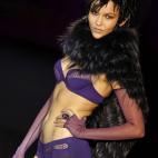 5c8addc9360000ba1a6c34b5