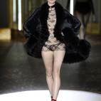 5c8addd3230000040123d8b3