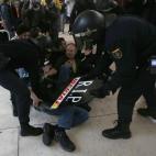 5c8addc23b000054066cb5a3