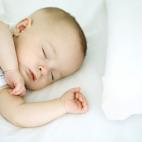 Puedes estar en internet pero no chatees con esa persona que tanto te gusta o juegues a ese juego que tanto te altera. Alex Ferre señala que la pantalla del ordenador tiende a bloquear la melatonina (hormona del sueño) cuando la actividad que ...