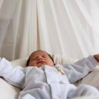 La National Sleep Foundation recomienda dormir en un lugar fresco, silencioso y oscuro. Los ruidos como el tic-tac continuado del reloj deben evitarse.