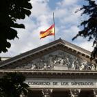 Bandera a media asta en el Congreso