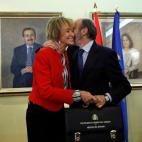 Sucedi&oacute; a Teresa Fern&aacute;ndez de la Vega.