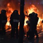 Agentes, frente al fuego por quinto día