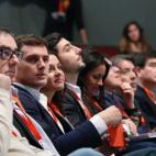 5c8abb68250000580681a457