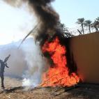 Manifestantes rodean la embajada de EEUU en Bagdag