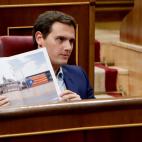 Una foto de una estelada en una valla