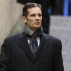 5c8ac9c32400000a05a3b07c