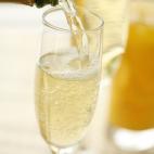 150 mililitros de champ&aacute;n = 56 kilocalor&iacute;as