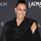 9 de octubre La dise&ntilde;adora realiz&oacute; unas pol&eacute;micas declaraciones el domingo 9 de octubre de las que se retract&oacute; al d&iacute;a siguiente. La modista, amiga de la mujer de Weinstein &mdash;Georgina Chapman, tam...