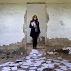 Beatriz Alonso, nieta de Ignacio Alonso Alonso, fallecido en Sevilla en la Plaza Nueva, el día 18 de julio de 1936 -la jornada del alzamiento fascista- en plena batalla defendiendo la República. Era guardia de asalto. Sus restos están en la...