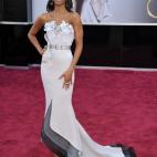 Con vestido de Alexis Mabille y zapatos de Roger Vivier.