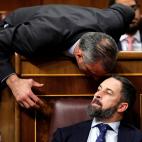 Ortega Smith habla con Abascal de una forma poco ortodoxa.