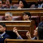 Arrimadas, indignada durante la intervenci&oacute;n de EH Bildu.