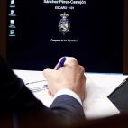 Pedro S&aacute;nchez toma notas desde su esca&ntilde;o