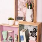 Sólo hicieron falta: varias cajas de vino, papel decorativo y pinturas de color. Vía Mar y Vi Blog.