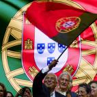 Y hay otro Gobierno m&aacute;s, el de Portugal, que s&oacute;lo desde hace dos meses camina en solitario. Durante la anterior legislatura, el socialista Ant&oacute;nio Costa gestion&oacute; el pa&iacute;s sin coaliciones, per...