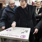 5c8a9bb3250000bd05815e0a