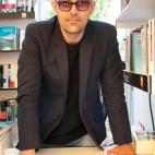 Puedes seguirlo en @ristomejide