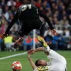 5c8a7bbb250000520681322e