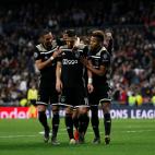 5c8a7bbd250000e203c91880