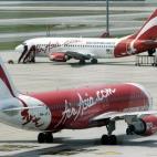 Como bien indica Antonio Lorenzo en su blog en Eleconomista , la fortuna del fundador de Inditex, en billetes de 50 euros, equivale a lo que pesan 30 aviones Airbus A-320.