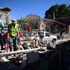 5e15d83b250000ffddd32236