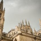 El templo burgalés lleva el nombre de catedral de Santa María de Burgos o la Santa Iglesia Catedral Basílica Metropolitana de Santa María de Burgos. Seguramente sea la catedral más conocida de toda España y una de los templos góticos más...