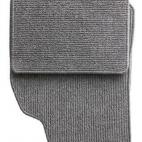 No te imaginas todo lo que llevas pegado en la suela de los zapatos. A eso súmale lo de tus acompañantes. Un ciclo rápido en la lavadora puede hacer que parezcan nuevas. ¡No olvides aspirarlas antes!