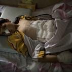 La guerra está provocando que los niños se vean afectados por enfermedades que se pueden prevenir con medicamentos y vacunas. Muchos ingresan con diarreas, sarampión y neumonías. Según los datos de Save The Children, antes de la guerra, el ...