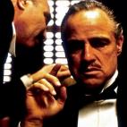Director: Francis Ford Coppola. Protagonistas: Marlon Brando, Al Pacino. Es una adaptaci&oacute;n de la novela hom&oacute;nima de Mario Puzo y varios directores rechazaron la oferta de la productora para encargarse de la cinta. Est&aacute; con...