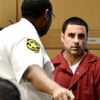 El caso de Pablo Ibar comienza en 1994 cuando la polic&iacute;a entra en un domicilio de Florida (EEUU) y encuentra tres cad&aacute;veres. La investigaci&oacute;n acab&oacute; con una acusaci&oacute;n a Seth Pe&ntilde;alver y Pablo Ibar, cuyo pr...