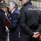 5c8adf88230000d50423db30