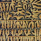 Aunque por su forma no lo parezcan, estamos ante una aglomeración de cristales de ácido ascórbico o vitamina C. Los investigadores tuvieron que polarizar la imagen para que algo que es casi transparente pudiera salir a la luz. La imagen fue t...