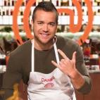 32 a&ntilde;os. Madrid. Bombero. Los jueces destacaron su actitud y sinceridad nada m&aacute;s ver su plato. &quot;Veo tu plato y te veo a ti&quot;, le dijo Jordi Cruz, algo que el jurado valor&oacute; muy positivamente.