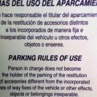 Acula:En este cartel no solo es imposible entender la traducción al ingles, sino que también el original en español es incomprensible.