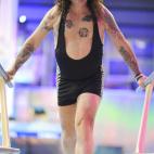 5c8ade9c360000a61b6c35fd