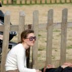 5c8a3bcf250000bd0580e11b