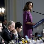 5c8ae0d1250000e203c9cd01