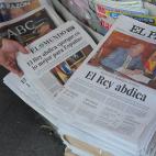 Estos fueron algunos de los titulares el d&iacute;a que anunci&oacute; la abdicaci&oacute;n.