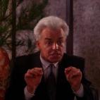 Papel en la serie: Era el padre Laura Palmer. Lo recordarás por actuaciones como ésta cuando se ponía a cantar y bailar en momentos inoportunos. Edad en 1990: 43 años