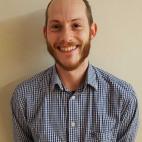 Tras la jubilaci&oacute;n de Chris llega el fichaje de este gal&eacute;s licenciado en Filolog&iacute;a Hisp&aacute;nica y Francesa y diplomado en la ense&ntilde;anza de ingl&eacute;s por la escuela International House Terrassa. Tiene seis ...