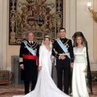 5c8b3a18240000f7054d27c3