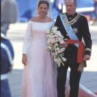 5c8b3a19250000e203ca5866