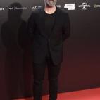 5c8aa3a7240000f404a36273