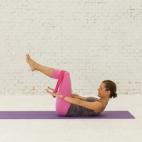 Uno de los ejercicios más emblemáticos del método y uno de los ejercicios abdominales originales creados por Joseph Pilates. El Cien refuerza intensamente la zona central y energética del cuerpo (core o powerhouse). El nombre del ejercicio p...