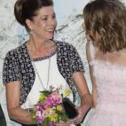 Carolina de Hannover charla animadamente con su hija Carlota, entre foto y foto.