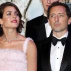 Sin duda, los protagonistas de la noche fueron Carlota y su novio. Porque son guapos, son jóvenes, y porque esta era su fiesta.